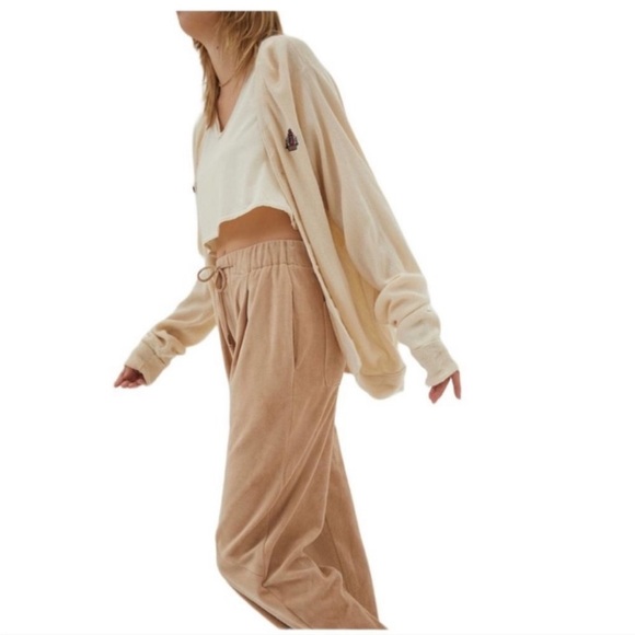 Urban Outfitters Tan Velour Joggers Size XS Cozy Comfy - Picture 2 of 11